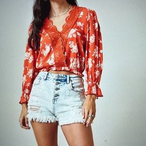 NWT: Francesca’s- Rosana Floral Surplice Blouse - Size XS